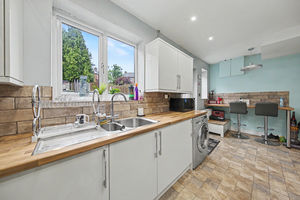 Laburnum Street Hollingwood